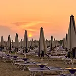 Relax In A With Pool And Terrace Apartamento *
